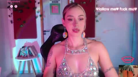 Sakura online show from November 28, 5:10 am