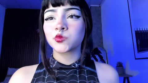 Sakura Moss online show from October 3, 5:26 am