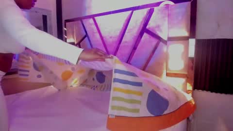 salem_rosee online show from May 24, 1:43 am