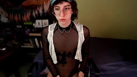 Snapshot of salemqueer_ chatting on January 22, 8:28 pm Sam online show from January 22, 8:28 pm