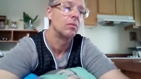 salis1981 online show from November 5, 7:03 pm