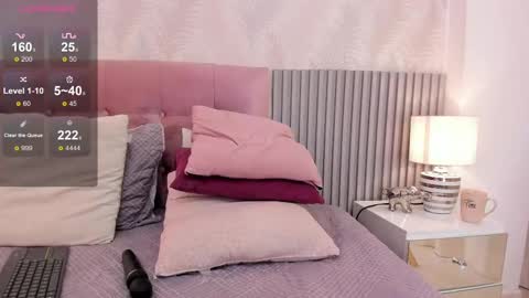 Silvia online show from February 24, 3:42 pm