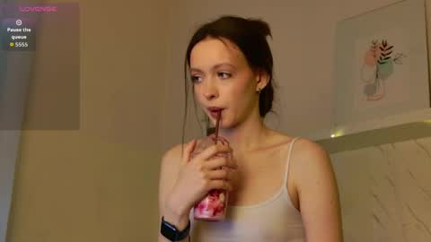 Sally Pinkman online show from March 29, 2:06 pm