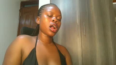 Snapshot of sallysasha254 chatting on December 4, 7:01 pm sallysasha254 online show from December 4, 7:01 pm