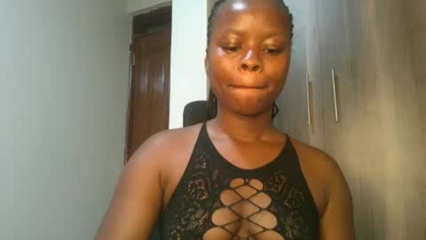 Snapshot of sallysasha254 chatting on December 11, 7:42 am sallysasha254 online show from December 11, 7:42 am