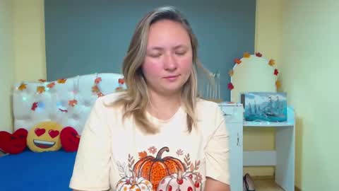 Sally online show from November 12, 7:24 pm