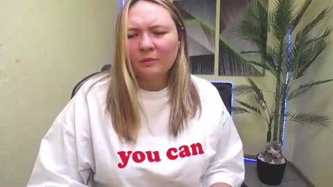 Snapshot of sallyverda chatting on July 10, 6:10 pm Sally online show from July 10, 6:10 pm