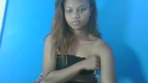 SallyWett online show from December 6, 11:00 am