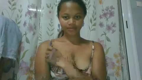 SallyWett online show from February 15, 7:10 pm