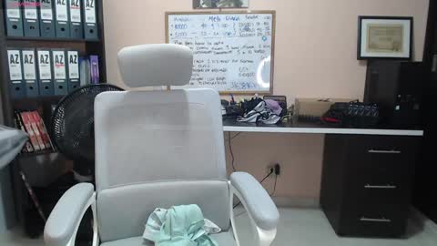 Snapshot of salome_010 chatting on January 2, 10:33 pm Salome online show from January 2, 10:33 pm