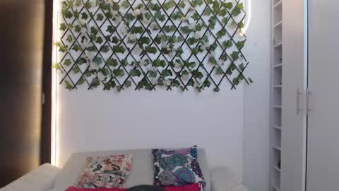 Snapshot of salome_010 chatting on September 11, 12:38 pm Salome online show from September 11, 12:38 pm