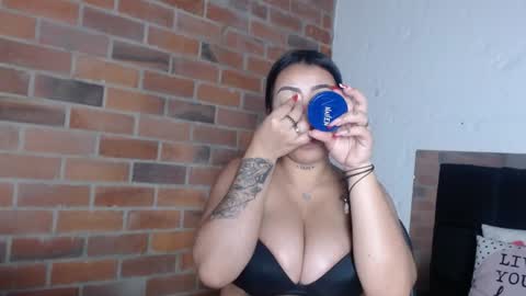 Snapshot of salome__hills chatting on February 5, 5:41 am online show from February 5, 5:41 am