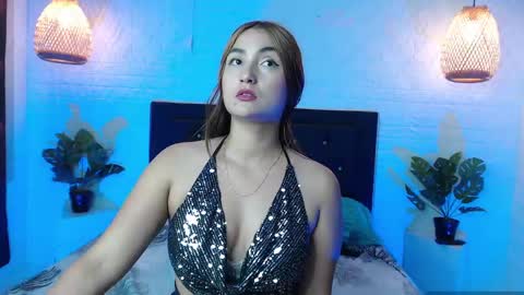 Snapshot of salome__lopez_ chatting on February 20, 6:02 pm SALOME online show from February 20, 6:02 pm
