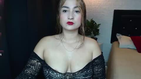 Snapshot of salome__lopez_ chatting on September 30, 1:38 pm SALOME online show from September 30, 1:38 pm