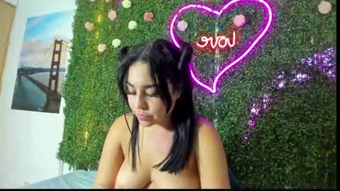 salome online show from December 5, 7:49 pm