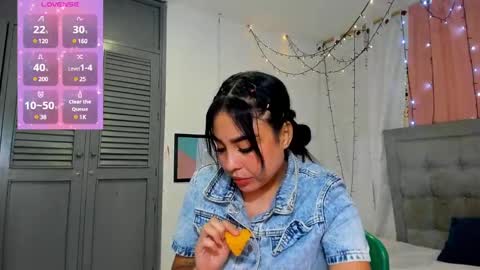 salome online show from December 9, 8:33 pm