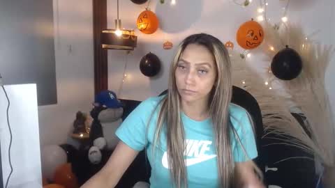 salome_drasin online show from November 3, 10:32 pm