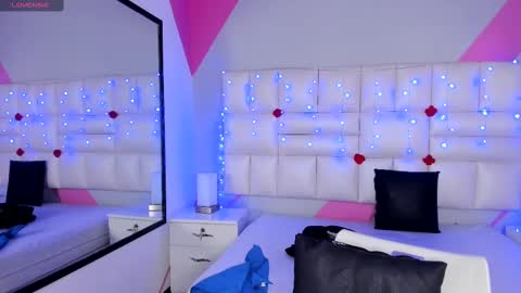 Salome Rose online show from March 5, 8:10 pm