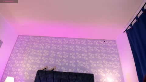 salome_simonz online show from March 1, 7:38 pm