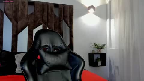 Snapshot of salome_white1 chatting on July 7, 12:42 pm salome_white1 online show from July 7, 12:42 pm