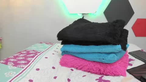 martina online show from February 10, 4:19 am