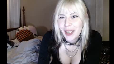 Carmen online show from November 16, 1:33 am