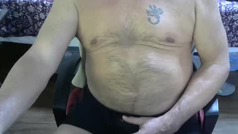 Snapshot of saltydogg chatting on December 22, 12:07 am Saltyy online show from December 22, 12:07 am