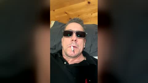 saltydoggy43931 online show from March 3, 3:07 pm