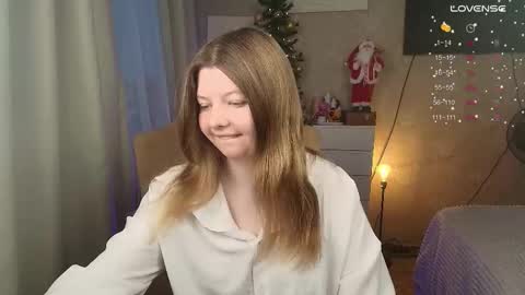 Snapshot of salut_love chatting on December 21, 12:34 pm Ruby online show from December 21, 12:34 pm