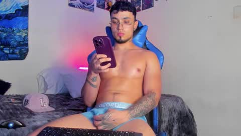   online show from December 3, 1:02 am