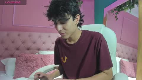 salvatore  online show from January 11, 9:25 pm