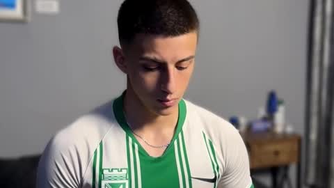 Snapshot of salvatore_romanoo chatting on February 12, 2:17 am Salvatore online show from February 12, 2:17 am