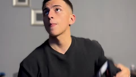 Snapshot of salvatore_romanoo chatting on February 21, 2:45 am Salvatore online show from February 21, 2:45 am