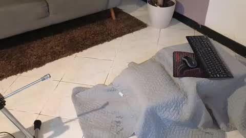 saly_moon1 online show from February 26, 4:00 am