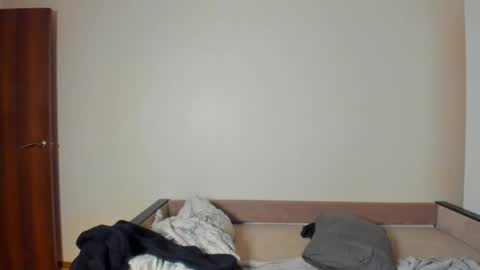 BACK IN 2 WEEKS online show from April 12, 7:52 pm