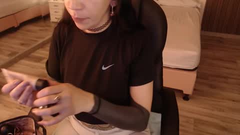 SAM MANSON online show from September 12, 1:55 pm