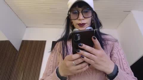 SAM MANSON online show from October 21, 12:39 pm