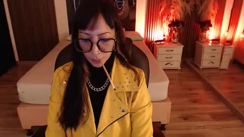 SAM MANSON online show from March 26, 12:44 pm