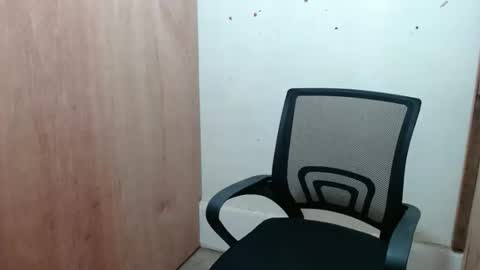 sam_sarah19 online show from November 12, 10:37 am