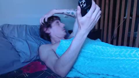 Snapshot of sam_skywalker chatting on July 12, 10:50 am sam_skywalker online show from July 12, 10:50 am