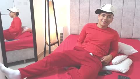 sam_tnt9 online show from February 25, 2:32 am