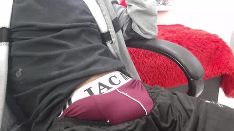 Snapshot of samael_leviatan chatting on March 7, 1:29 pm samael_leviatan online show from March 7, 1:29 pm