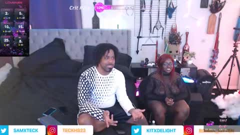 Snapshot of samandbrat chatting on December 23, 1:47 am Join us - and online show from December 23, 1:47 am