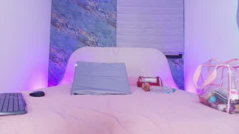 Samanta online show from February 11, 11:59 am