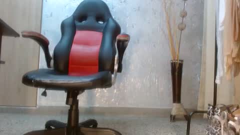 Snapshot of samanta_brownn_ chatting on February 7, 11:14 am samanta online show from February 7, 11:14 am