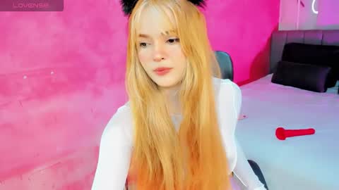 Snapshot of samanta_ginger chatting on January 10, 9:30 pm samanta online show from January 10, 9:30 pm