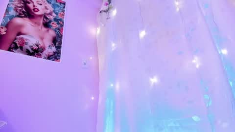 Samanta online show from March 3, 6:22 pm