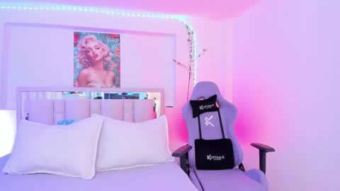 Samanta online show from November 24, 2:17 pm