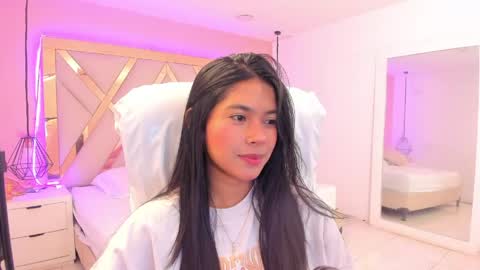 sam  online show from April 15, 3:35 am