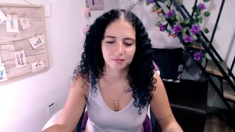 Snapshot of samantha2girl chatting on June 3, 6:46 pm samantha online show from June 3, 6:46 pm